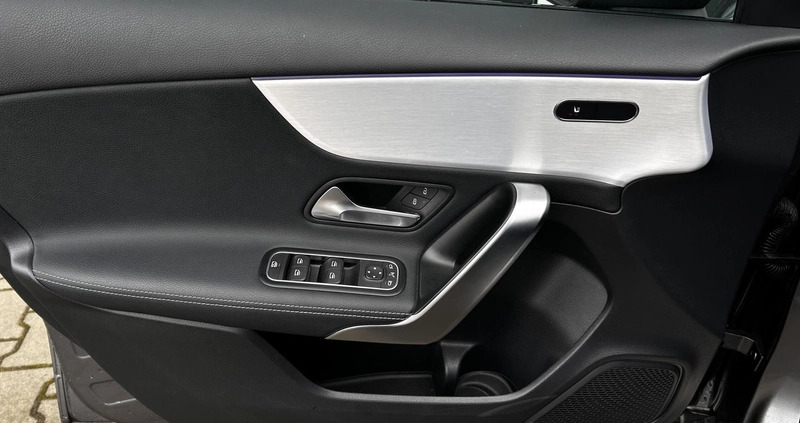 Mercedes-Benz Klasa A cena 149900 przebieg: 41200, rok produkcji 2023 z Dobrodzień małe 379